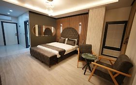 Milena Otel